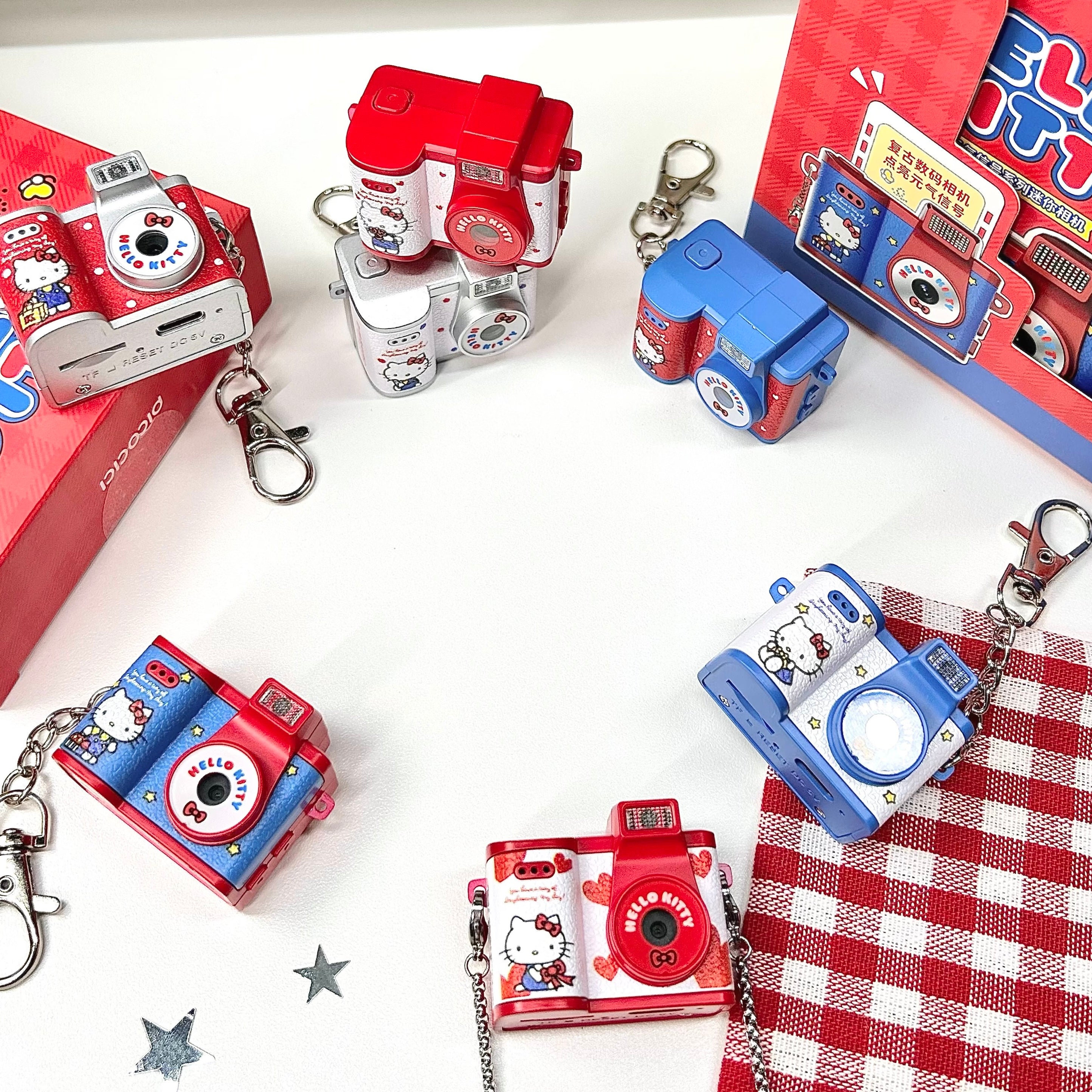 Sanrio: Hello Kitty Mini Retro Digicam Keychain Series